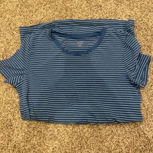 Gap maternity tee